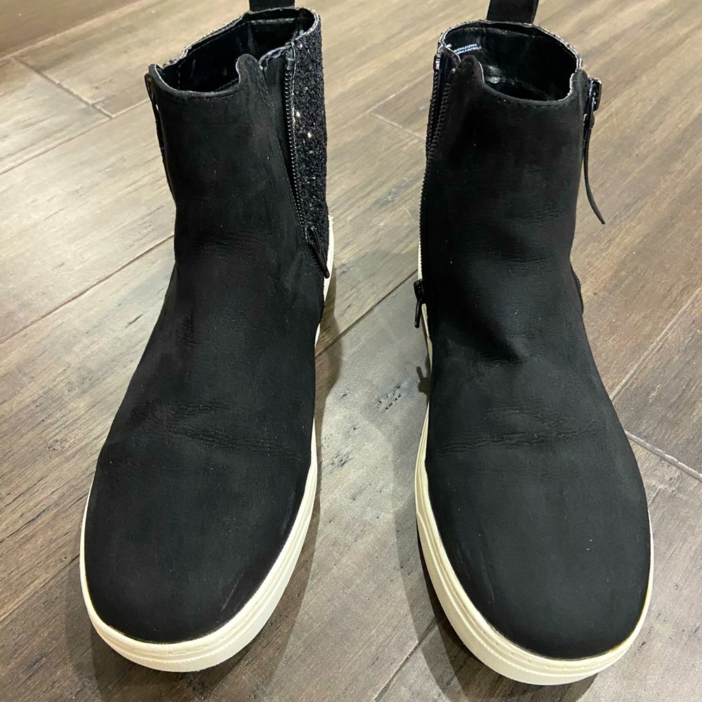 justice high-top shoes
